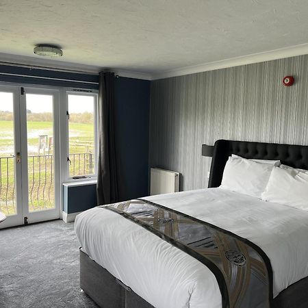 Dolphin Hotel Cambridge St Ives  Ngoại thất bức ảnh